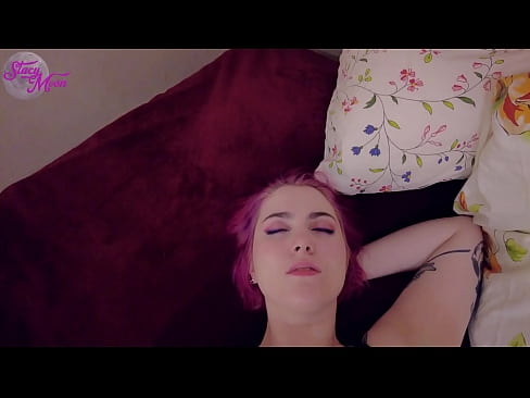 ❤️ Курва разредница је тражила да прескочи ОБГ са њом, па смо се јебали без кондома Слутс код нас